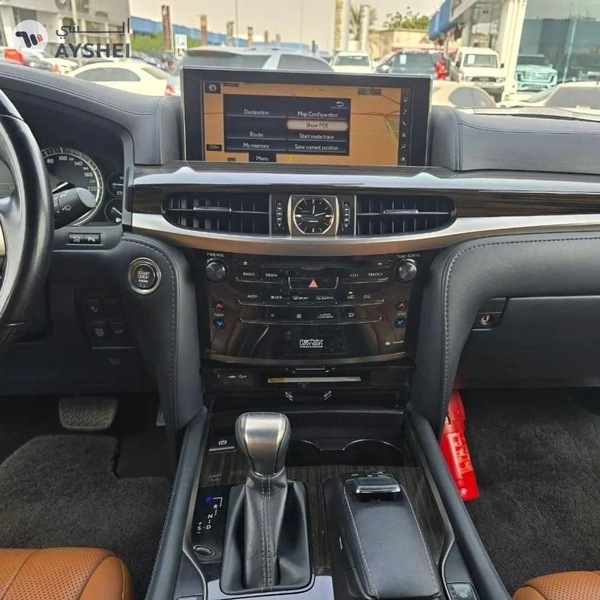  Lexus LX 570 LEXUS LX570 MODEL 2021 KM 78000 - AED 268,000