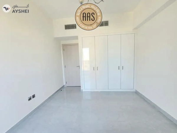Like a brand new 3bhk with storage//rent140k//all amenities//prime location in arjan