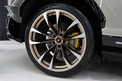 Lamborghini Urus S 60th Anniversary-1