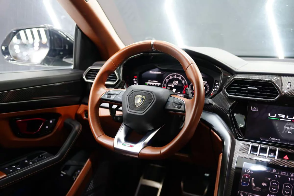 Lamborghini Urus S 60th Anniversary-8-8