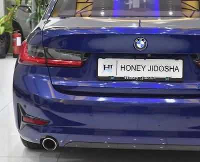 ORIGINAL PAINT ( ثبغ وكاله ) BMW 320i ( 2020 Model ) in Blue Color European Specs-7