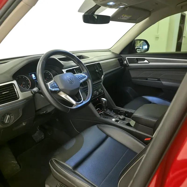 AED 1018 PM | VOLKSWAGEN TERAMONT 2021 | FULL AGENCY SERVICE HISTORY | COMFORTLINE | 7-SEATER | GCC