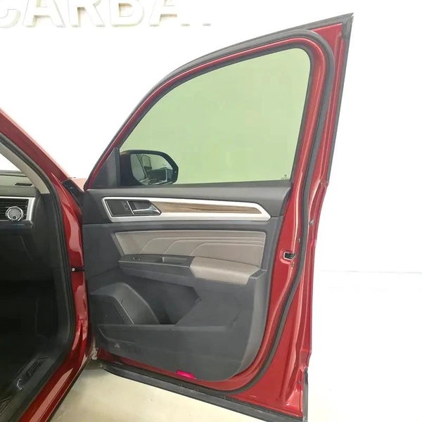 AED 1018 PM | VOLKSWAGEN TERAMONT 2021 | FULL AGENCY SERVICE HISTORY | COMFORTLINE | 7-SEATER | GCC