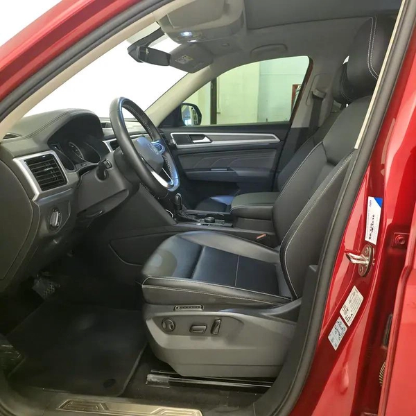 AED 1018 PM | VOLKSWAGEN TERAMONT 2021 | FULL AGENCY SERVICE HISTORY | COMFORTLINE | 7-SEATER | GCC
