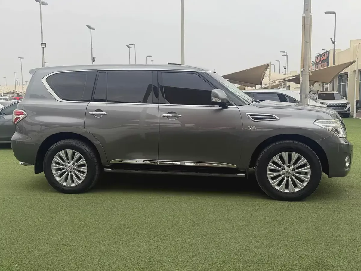 Nissan Patrol LE Titanium 2018 | GCC Specs | V8 Engine-3-3