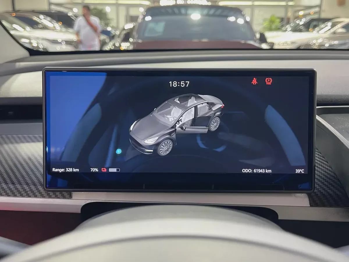 Tesla Model Y Long Range 2024 GCC Specs | Dual Motor AWD-17-17