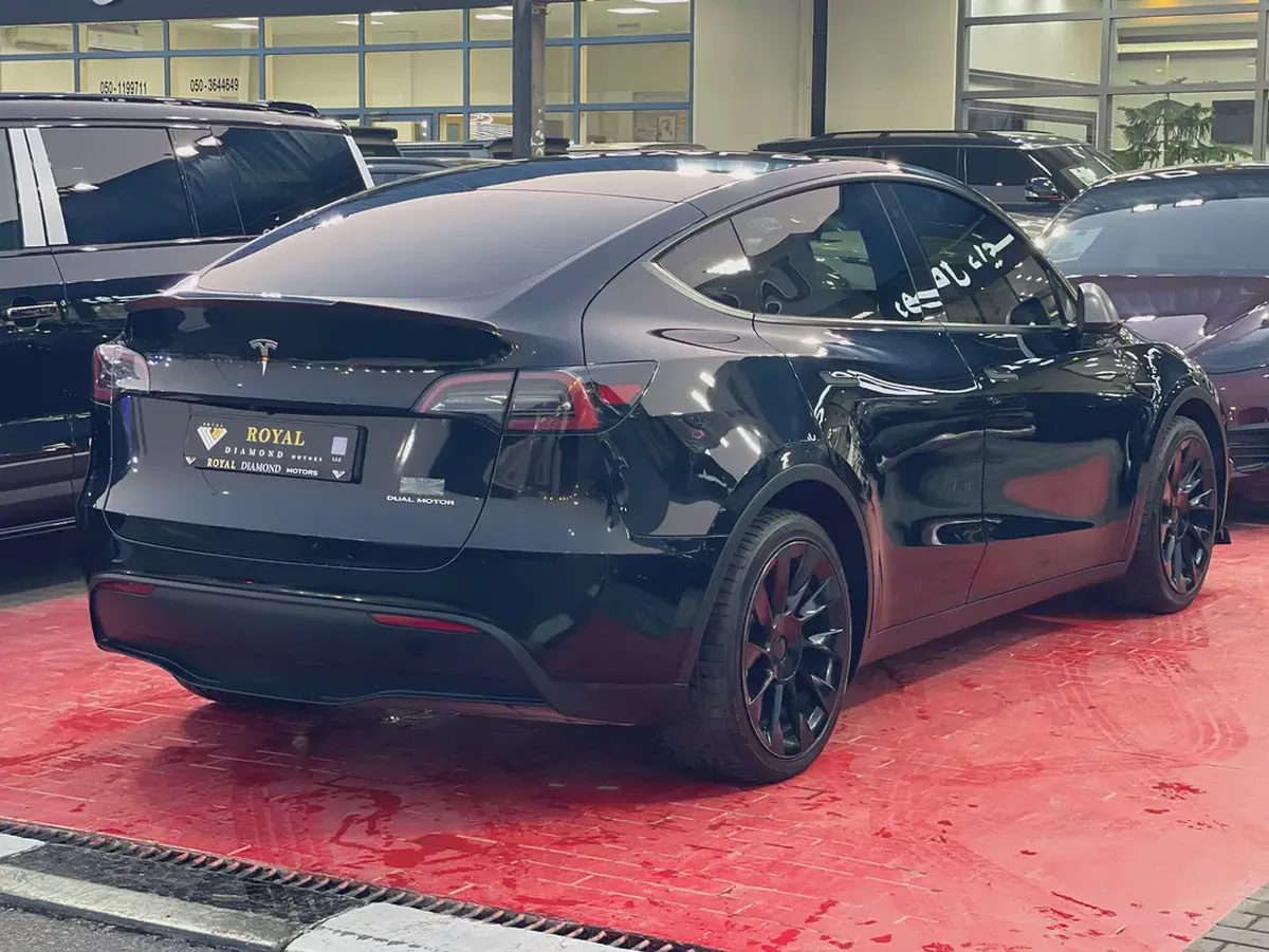 Tesla Model Y Long Range 2024 GCC Specs | Dual Motor AWD-3-3