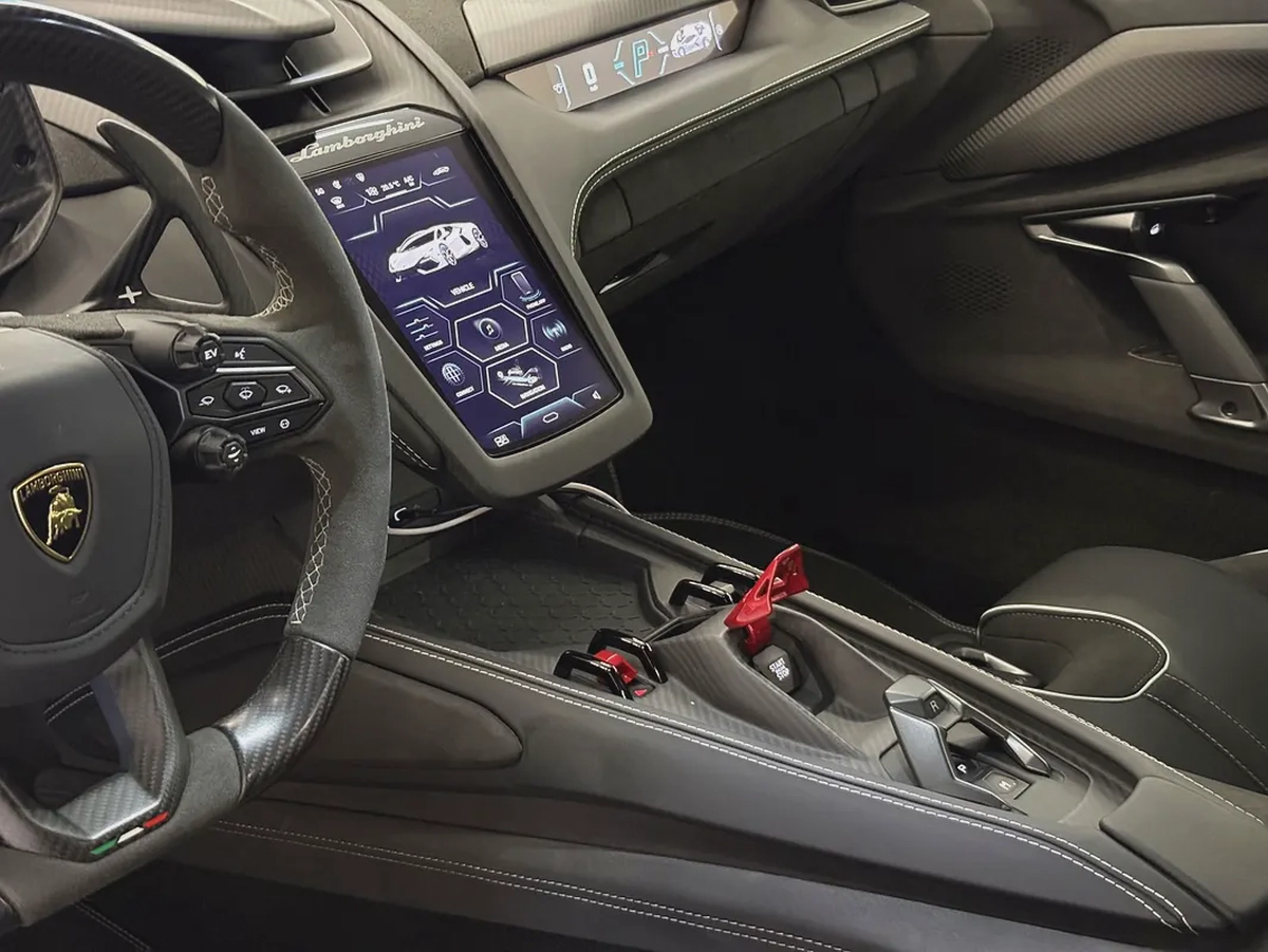 AED 30,400 P.M | 0% DOWN PAYMENT | LAMBORGHINI REVUELTO CARBON EDITION | 6.5L V12 HYBRID – 1,001 HP