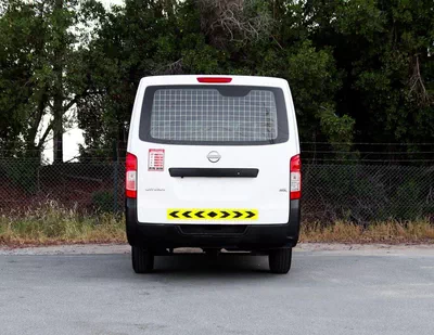 Nissan Urvan Nissan Urvan Van | 2.5 L | 2023 | GCC | Accident-Free | In Excellent Condition | 958 P.M-4
