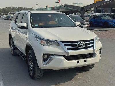 Toyota fortunes 2016 white cooor GCc calen car-0