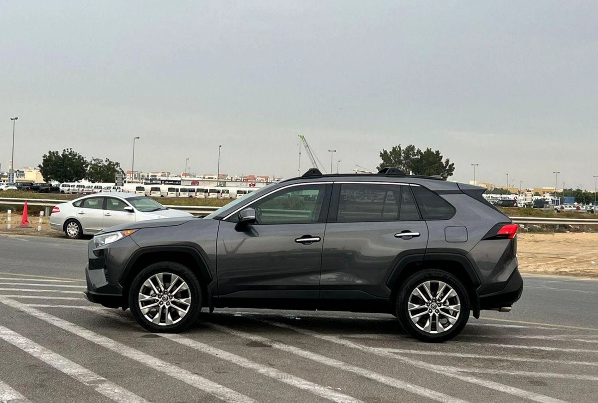 Toyota RAV4 2020 Toyota Rav4 Limited Edition 2.5L V4 - Rear Camera & Sensor  - Leather Seats-3-0