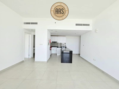 Spacious Apartment ! Park Facing ! With All Aminities ! Ready to Move-3