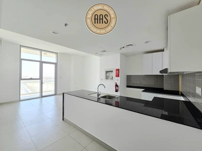 Spacious Apartment ! Park Facing ! With All Aminities ! Ready to Move-6
