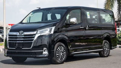 Toyota Granvia PREMIUM 3.5P AT MY2023 – BLACK-0