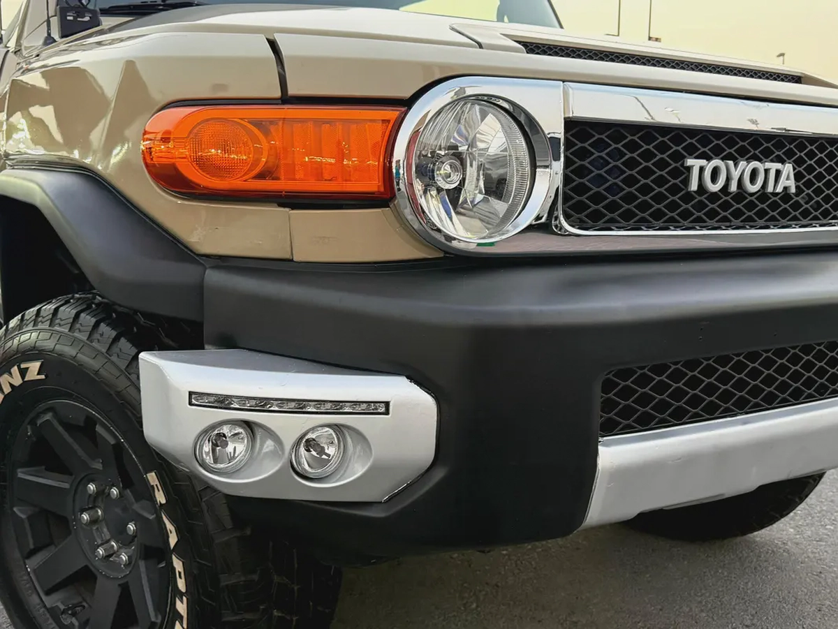 Toyota FJ Cruiser GكVXR 2014 GCC Specs - Pristine Condition