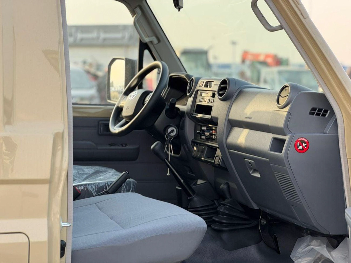Toyota Land Cruiser 70 1-5-5