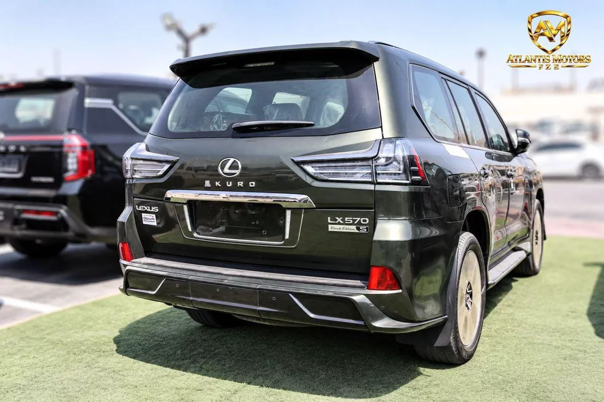 Lexus LX570 SIGNATURE BLACK EDITION-5-0