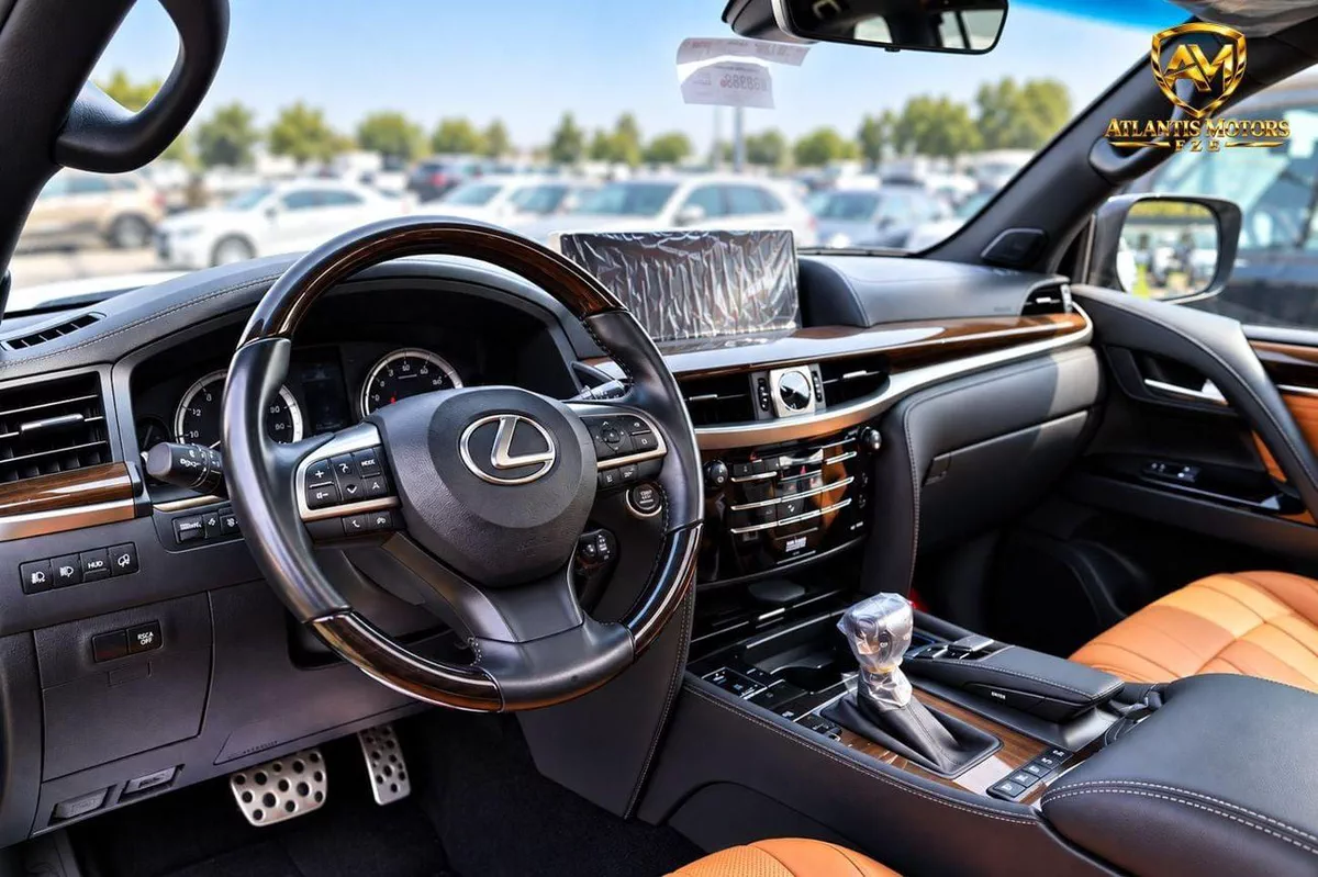 Lexus LX570 SIGNATURE BLACK EDITION-8-0