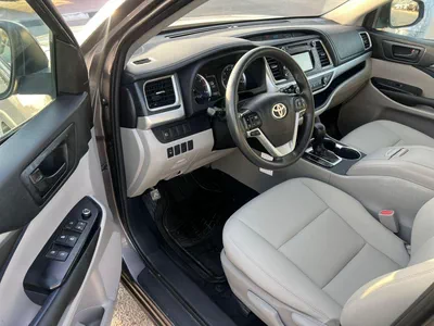 Toyota Highlander LE 2019 Toyota Highlander Mid Option 2.7L V4 - Rear Camera - Leather SEATS-13