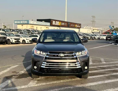 Toyota Highlander LE 2019 Toyota Highlander Mid Option 2.7L V4 - Rear Camera - Leather SEATS-2