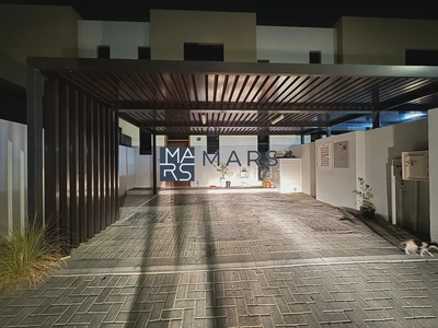 Luxurious 3 bedrooms bigger layout available for rent in nasma residence for 100,000 AED yearly-0
