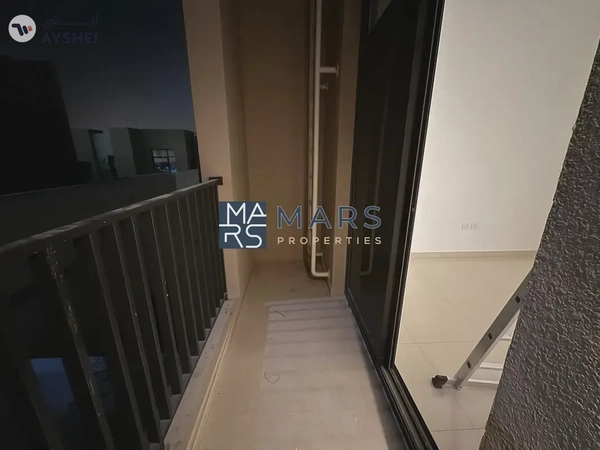 Luxurious 3 bedrooms bigger layout available for rent in nasma residence for 100,000 AED yearly