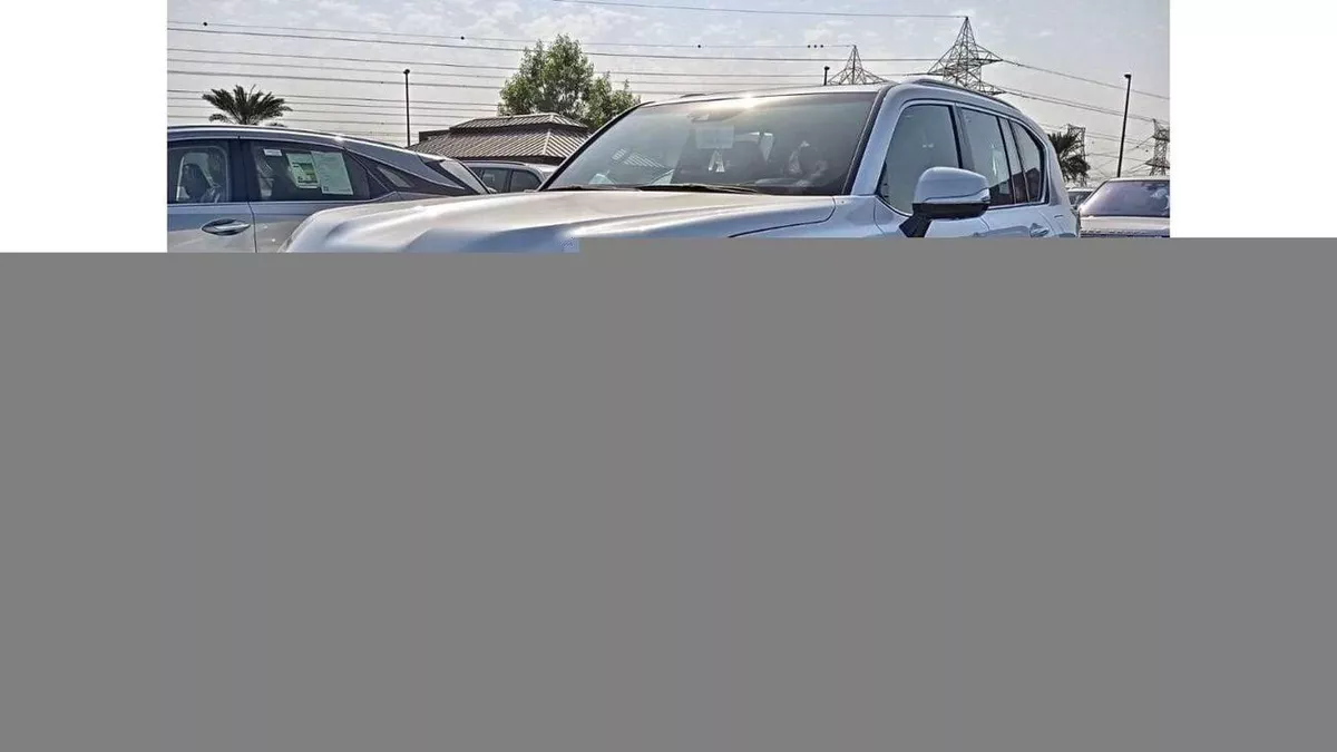 Lexus LX600 SIGNATURE LEXUS LX 600 SIGNATURE-- 7 SEATER-2-0