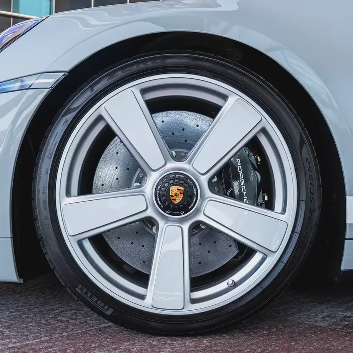 2025 Porsche 911 Turbo S 50th Anniversary-7-7