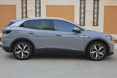 Volkswagen ID.4-2022-33000km-UNDER WARRANTY-GCC SPECS-5