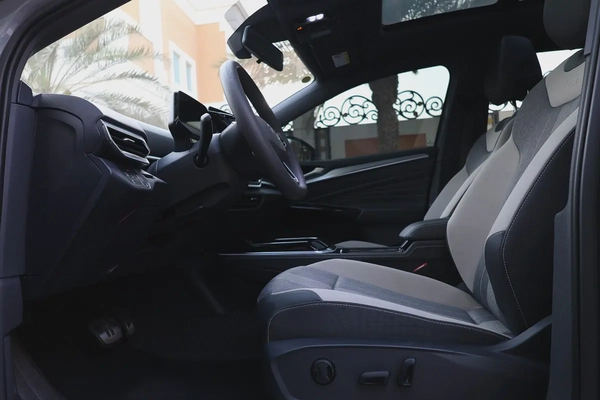 Volkswagen ID.4-2022-33000km-UNDER WARRANTY-GCC SPECS