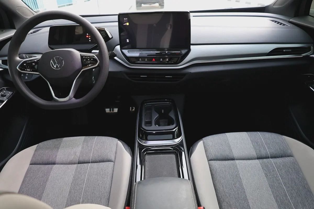 Volkswagen ID.4-2022-33000km-UNDER WARRANTY-GCC SPECS-12-12