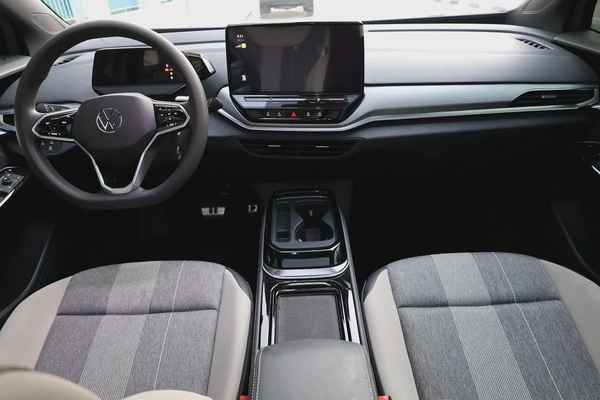 Volkswagen ID.4-2022-33000km-UNDER WARRANTY-GCC SPECS
