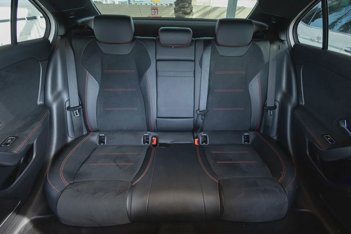 Mercedes-Benz A-Class 200 2021-2-2