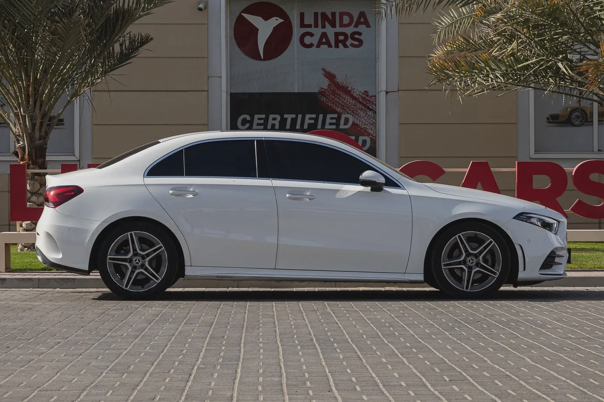 Mercedes-Benz A-Class 200 2021-14-14
