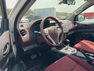 2020 Nissan Navara | 4X2  Automatic | Low mileage | GCC | Clean | Ref#1160-5