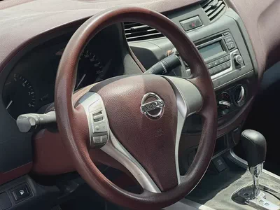 2020 Nissan Navara | 4X2  Automatic | Low mileage | GCC | Clean | Ref#1160-7