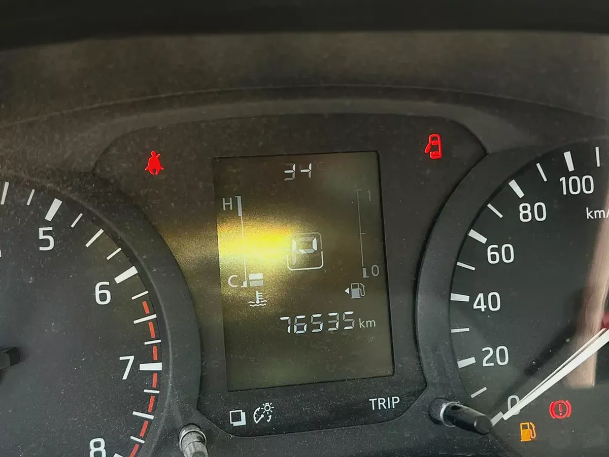 2020 Nissan Navara | 4X2  Automatic | Low mileage | GCC | Clean | Ref#1160-9-9