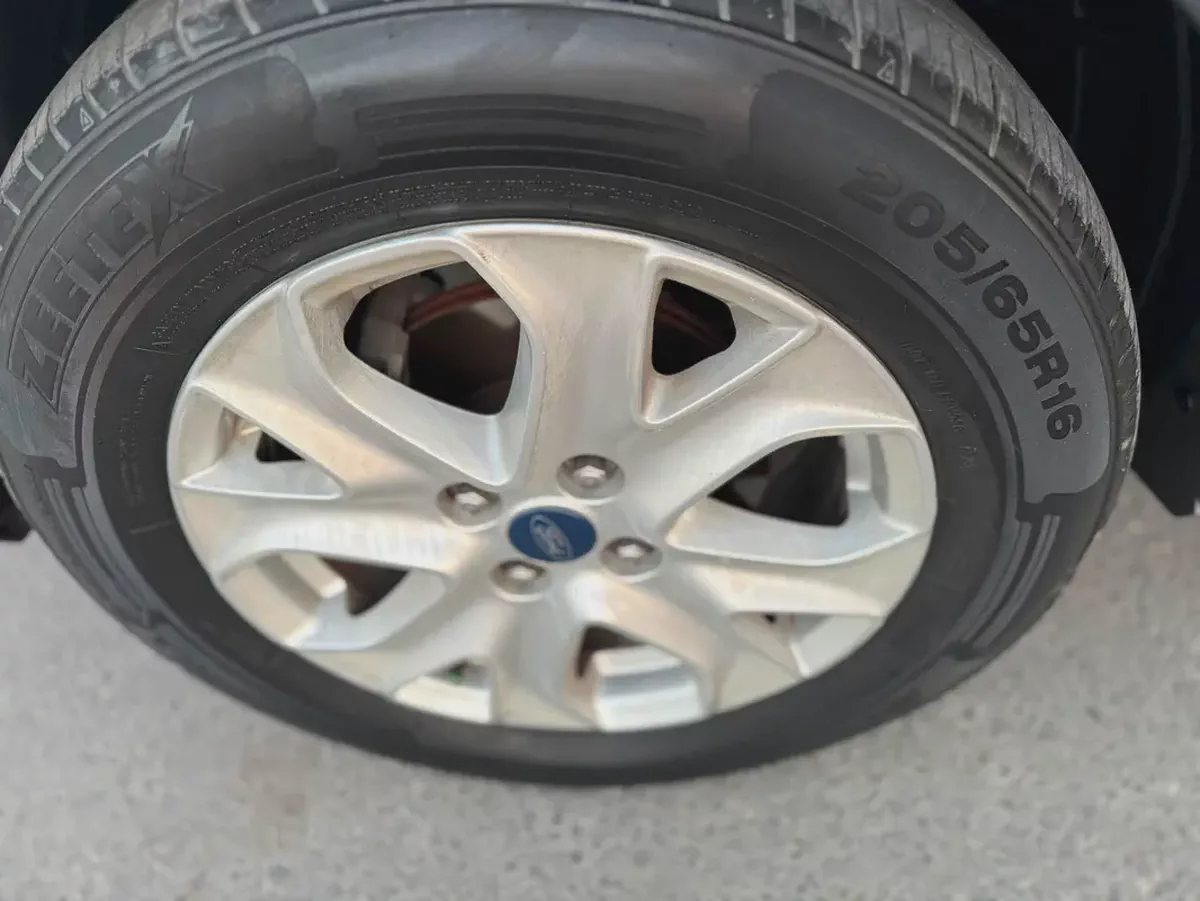 Ford Ecosport Titanium 2015 GCC Specs-19-19