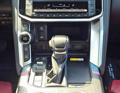 Toyota Land Cruiser VXR TOYOTA LANDCRUISER VXR TW TWIN TURBO || AERO KIT | RADAR | HUD, MEMORY SEAT, JBL | DIESEL AT 3.3L V6-20