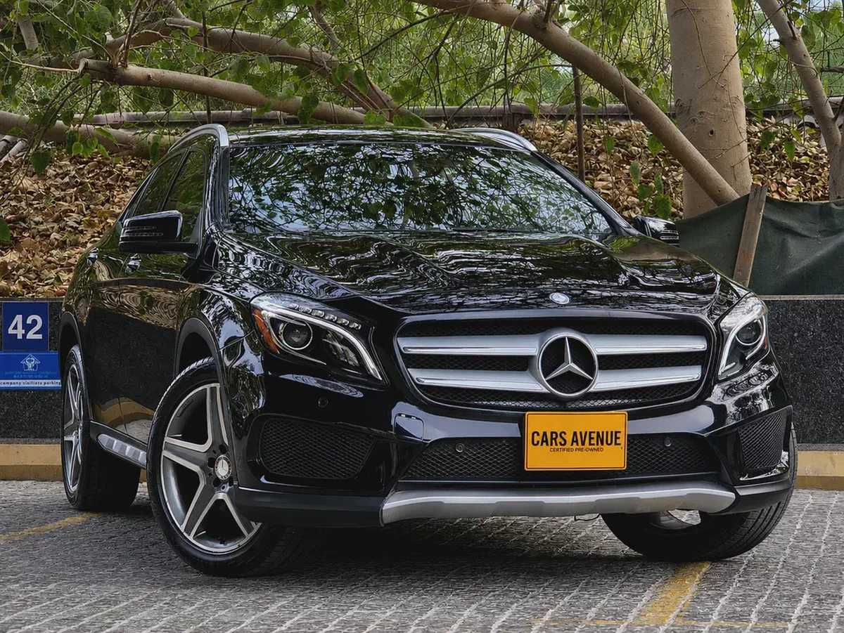 Mercedes-Benz GLA 250 4MATIC 2015 | Canadian Specs | Well Maintained-1-1