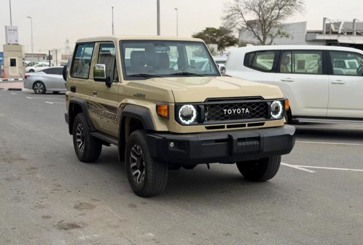 Toyota Land Cruiser 70 HT VXR TOYOTA LANDCRUISER LC71 MODEL 2026 4.0 PETROL ENIGINE WITH 6 CYLINDER OMAN SPECS-13-0