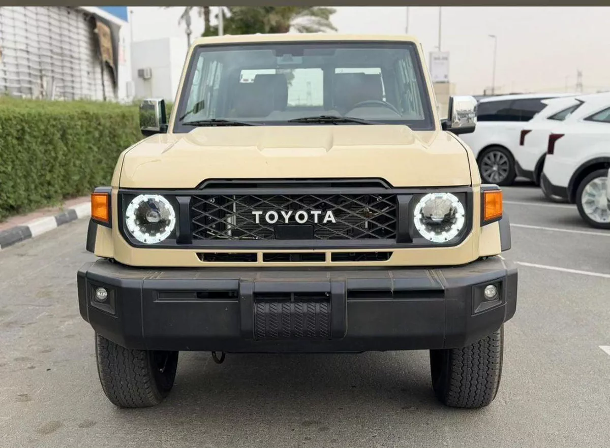 Toyota Land Cruiser 70 HT VXR TOYOTA LANDCRUISER LC71 MODEL 2026 4.0 PETROL ENIGINE WITH 6 CYLINDER OMAN SPECS