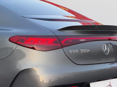 AGENCY WARRANTY | LONG RANGE | HYPERSCREEN | MERCEDES EQE 350+ AMG | FULL AGENCY SERVICE HISTORY-17