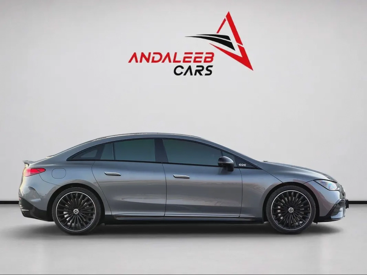 AGENCY WARRANTY | LONG RANGE | HYPERSCREEN | MERCEDES EQE 350+ AMG | FULL AGENCY SERVICE HISTORY-1-1