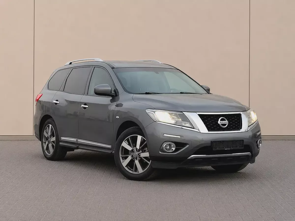 AED 901 P.M | Nissan Pathfinder SV 2016 GCC Specs-1-1