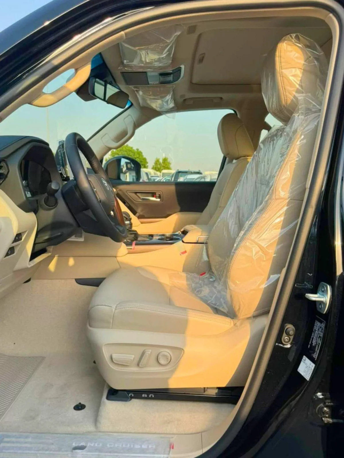 Toyota Land Cruiser GXR TWIN TURBO || 3.5L V6 PETROL / RADAR / SUNROOF / JBL SPEAKERS / COOL BOX (CODE # GXRPR)-8-0