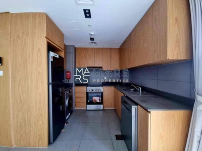 Prime Location | vacant | Ready to Move-3