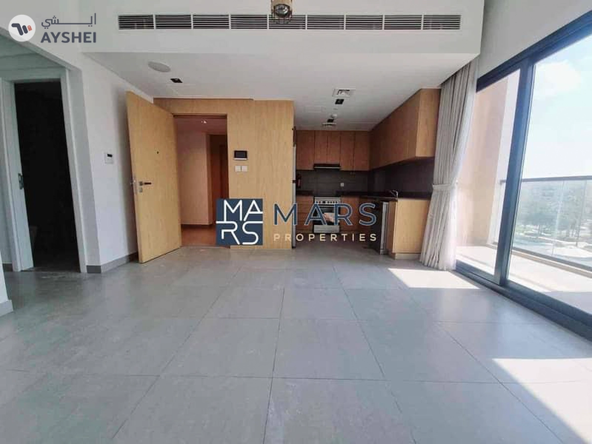 Prime Location | vacant | Ready to Move-5-5