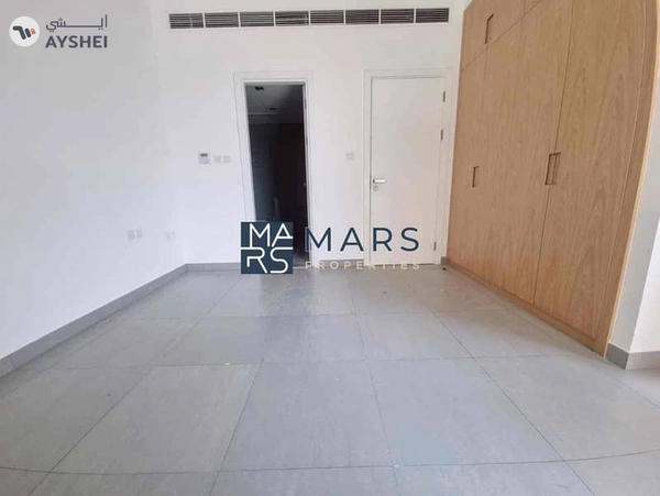 Prime Location | vacant | Ready to Move