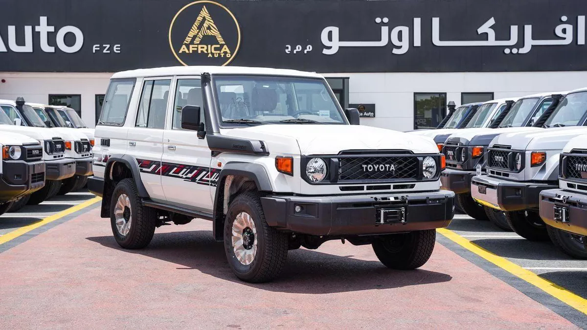 Toyota Land Cruiser 70 TOYOTA LC 76 2.8 DIESEL MT 2026